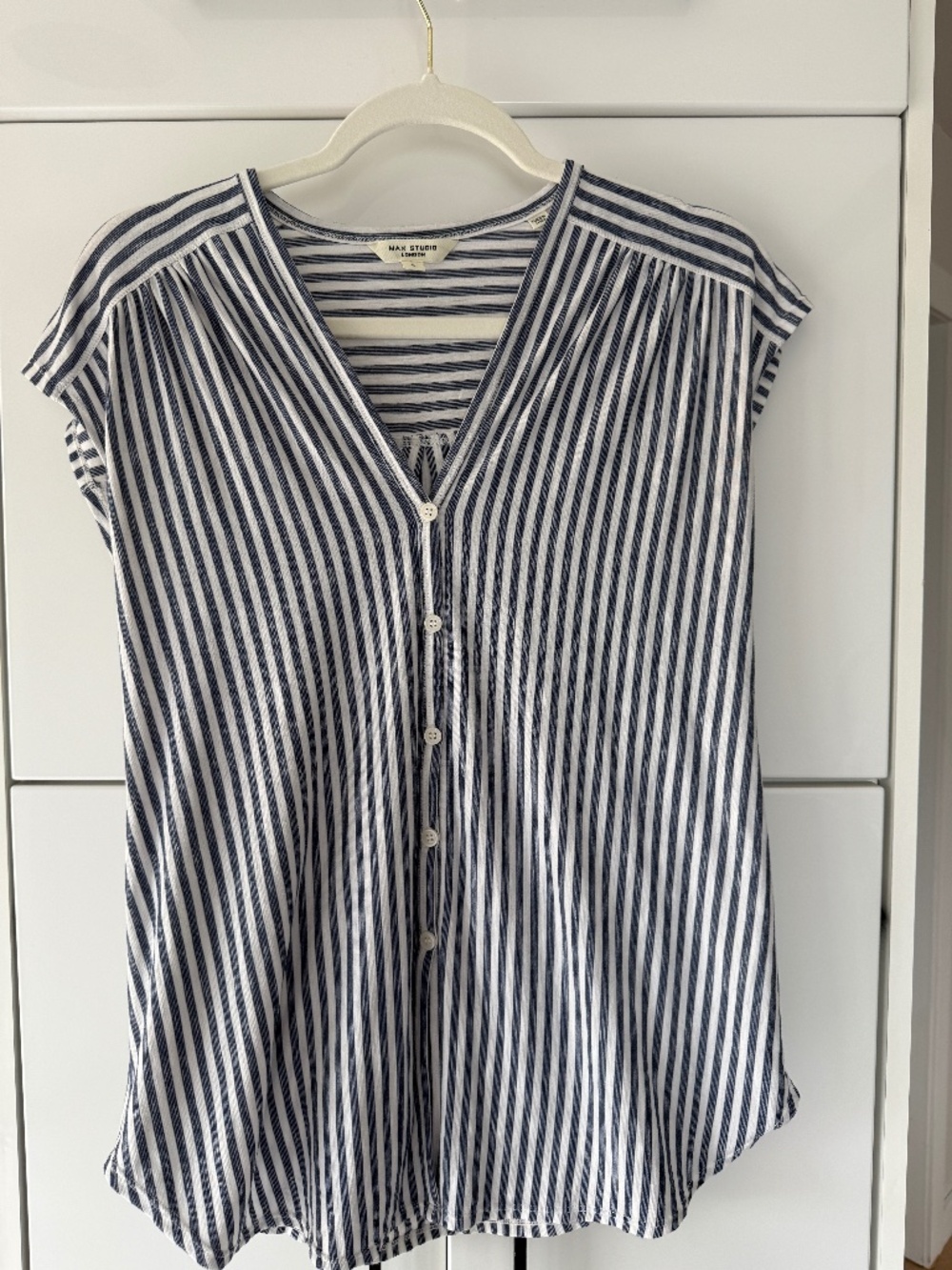 Max Studio S Small T-Shirt V